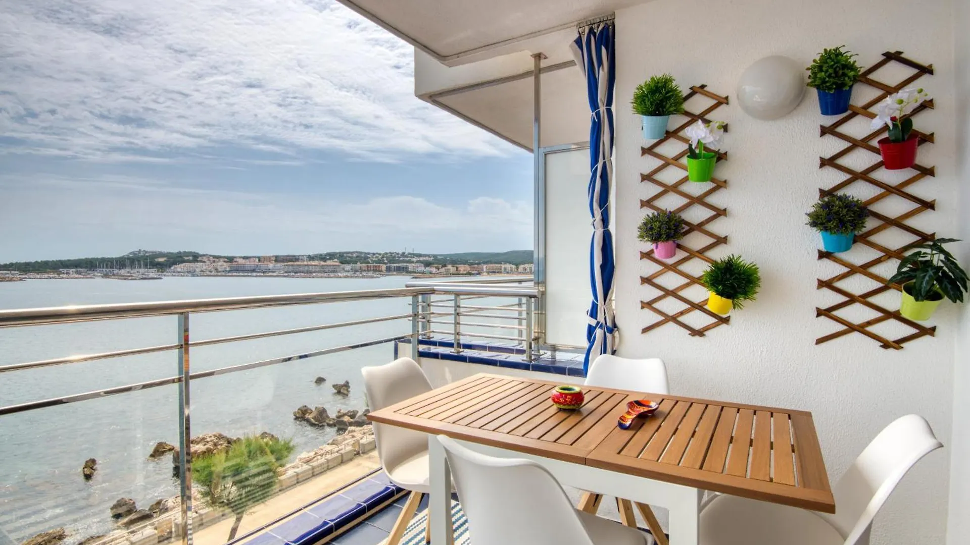 Apartament Frontmar Boutique L' Escala